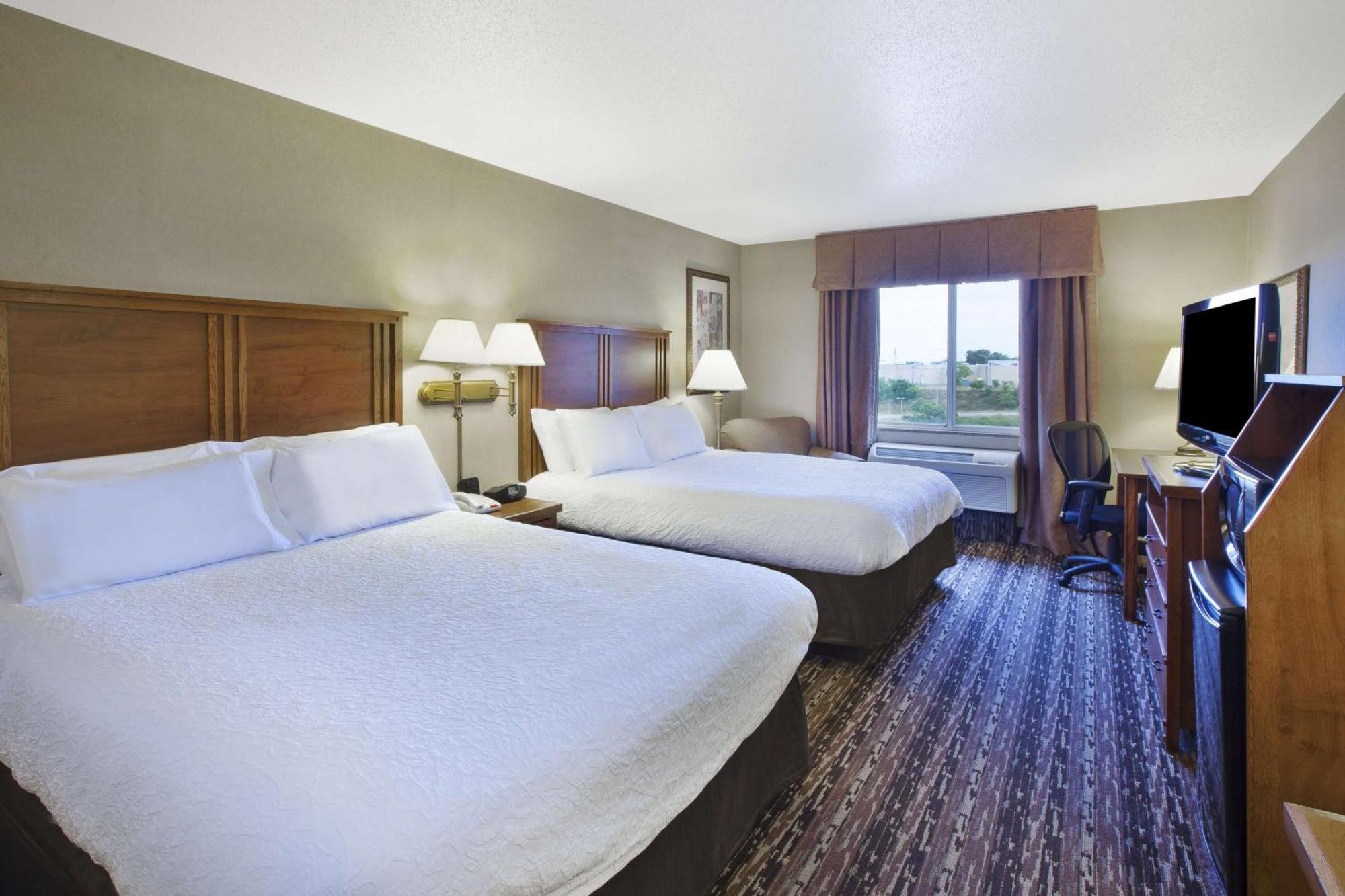Hampton Inn Pittsburgh Area-Beaver Valley-Center Township Monaca Exterior photo